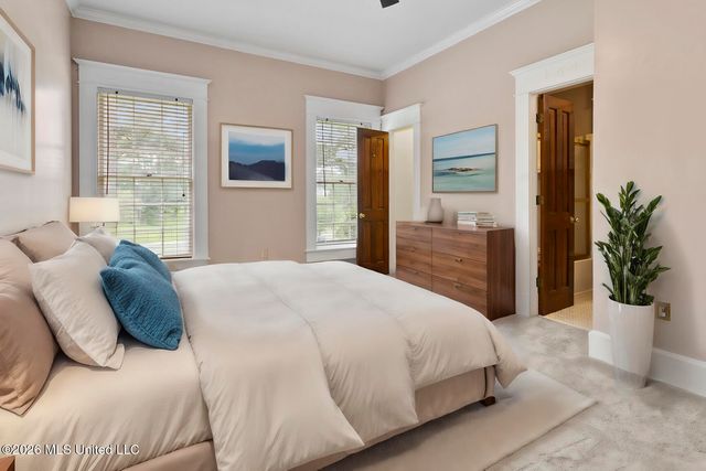 8 12 Oaks Place, Madison, MS 39110