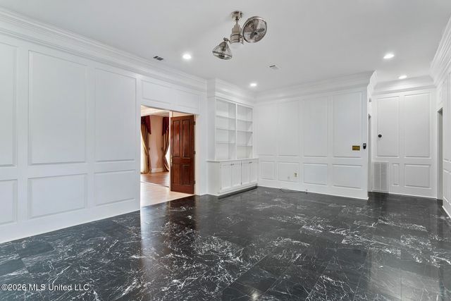 8 12 Oaks Place, Madison, MS 39110