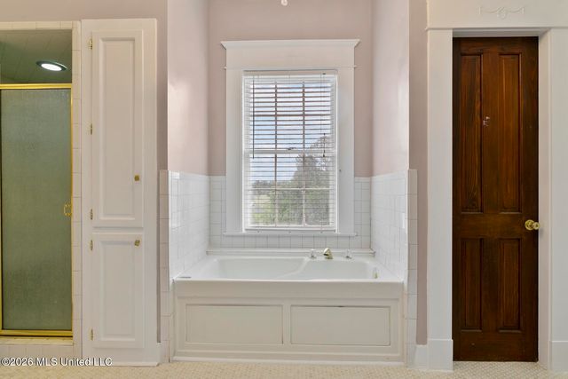 8 12 Oaks Place, Madison, MS 39110