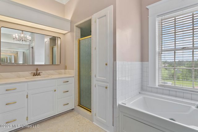 8 12 Oaks Place, Madison, MS 39110