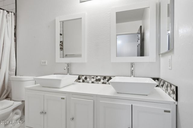 12374 W TURNEY Avenue, Avondale, AZ 85392