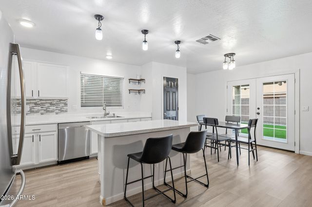 12374 W TURNEY Avenue, Avondale, AZ 85392