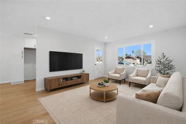 4833 Benham, Baldwin Park, CA 91706