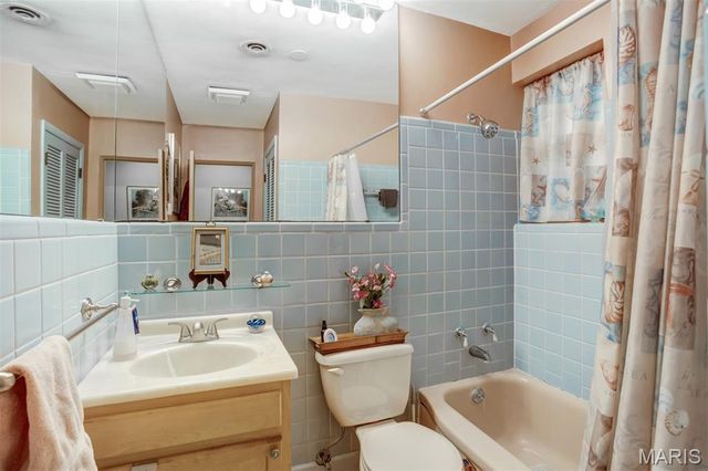 5 Bon Aire Drive, Olivette, MO 63132