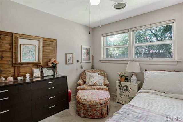 5 Bon Aire Drive, Olivette, MO 63132