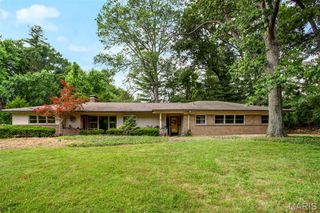 5 Bon Aire Drive, Olivette, MO 63132