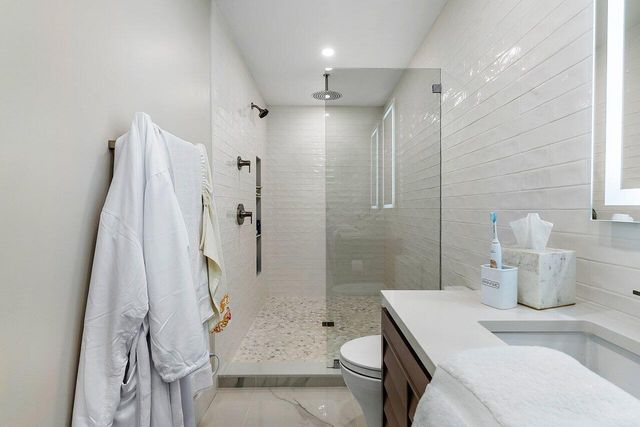 911 SW 27th Terrace, Boynton Beach, FL 33435
