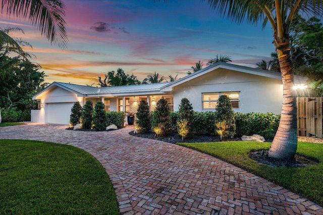 911 SW 27th Terrace, Boynton Beach, FL 33435