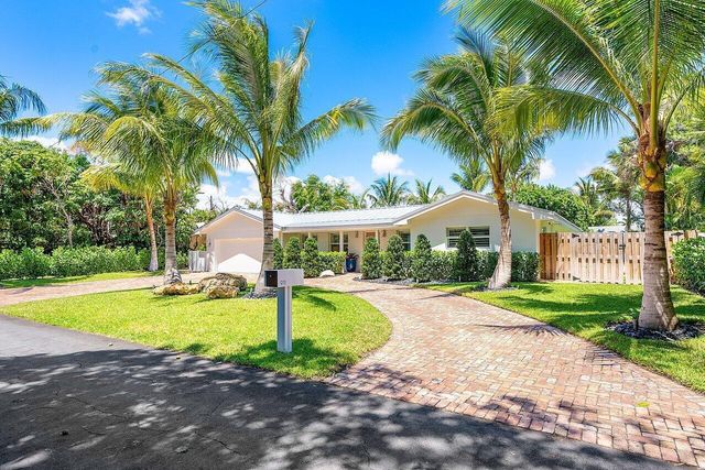 911 SW 27th Terrace, Boynton Beach, FL 33435