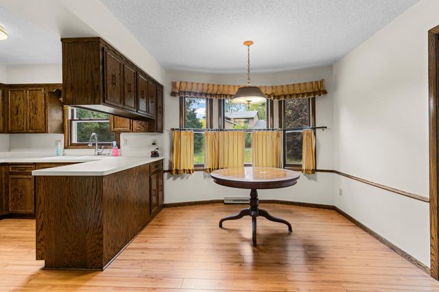 18010 County Road 6, Plymouth, MN 55447