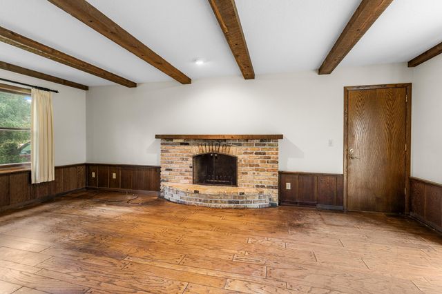 18010 County Road 6, Plymouth, MN 55447