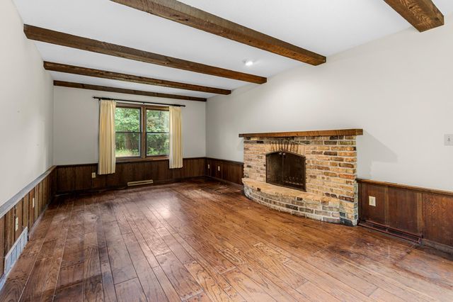 18010 County Road 6, Plymouth, MN 55447