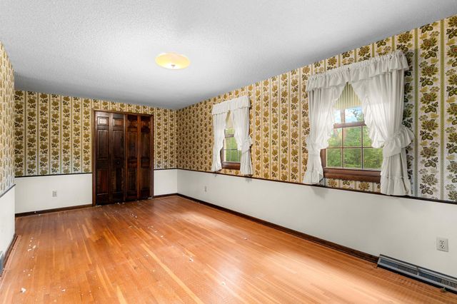 18010 County Road 6, Plymouth, MN 55447