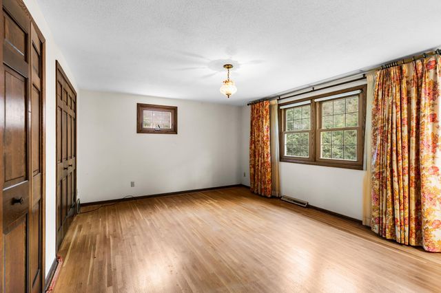 18010 County Road 6, Plymouth, MN 55447