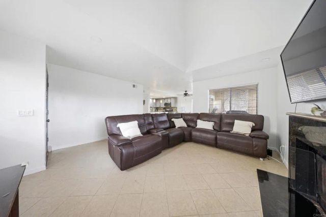 341 N Melrose Drive, Vista, CA 92083