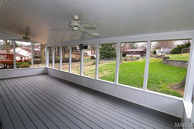 817 Greenridge Lane, St Peters, MO 63376