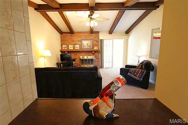 817 Greenridge Lane, St Peters, MO 63376