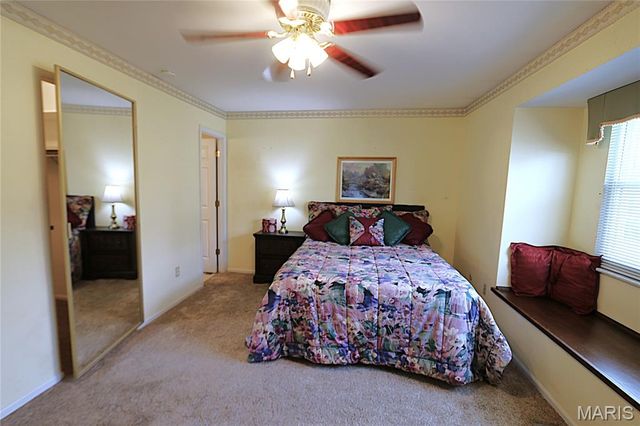 817 Greenridge Lane, St Peters, MO 63376