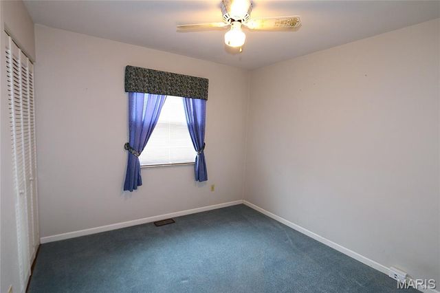 817 Greenridge Lane, St Peters, MO 63376