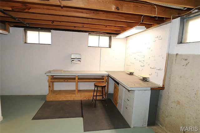 817 Greenridge Lane, St Peters, MO 63376