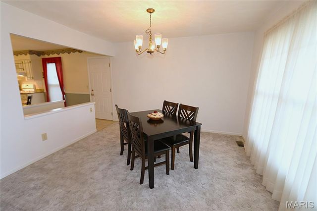 817 Greenridge Lane, St Peters, MO 63376