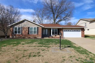 817 Greenridge Lane, St Peters, MO 63376