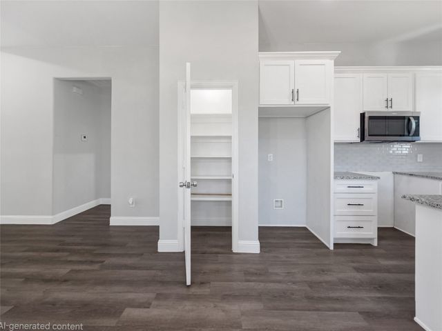 6104 Chickasaw Drive, Mabank, TX 75156