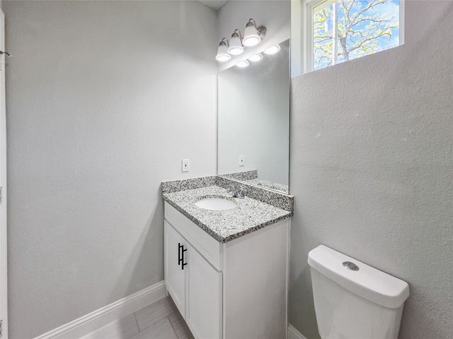 6104 Chickasaw Drive, Mabank, TX 75156