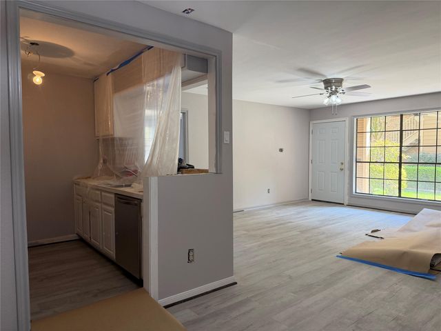 1311 Antoine Drive 219, Houston, TX 77055