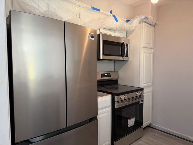 1311 Antoine Drive 219, Houston, TX 77055
