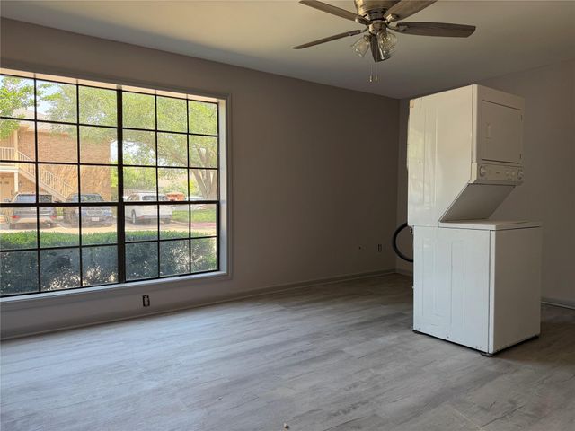 1311 Antoine Drive 219, Houston, TX 77055