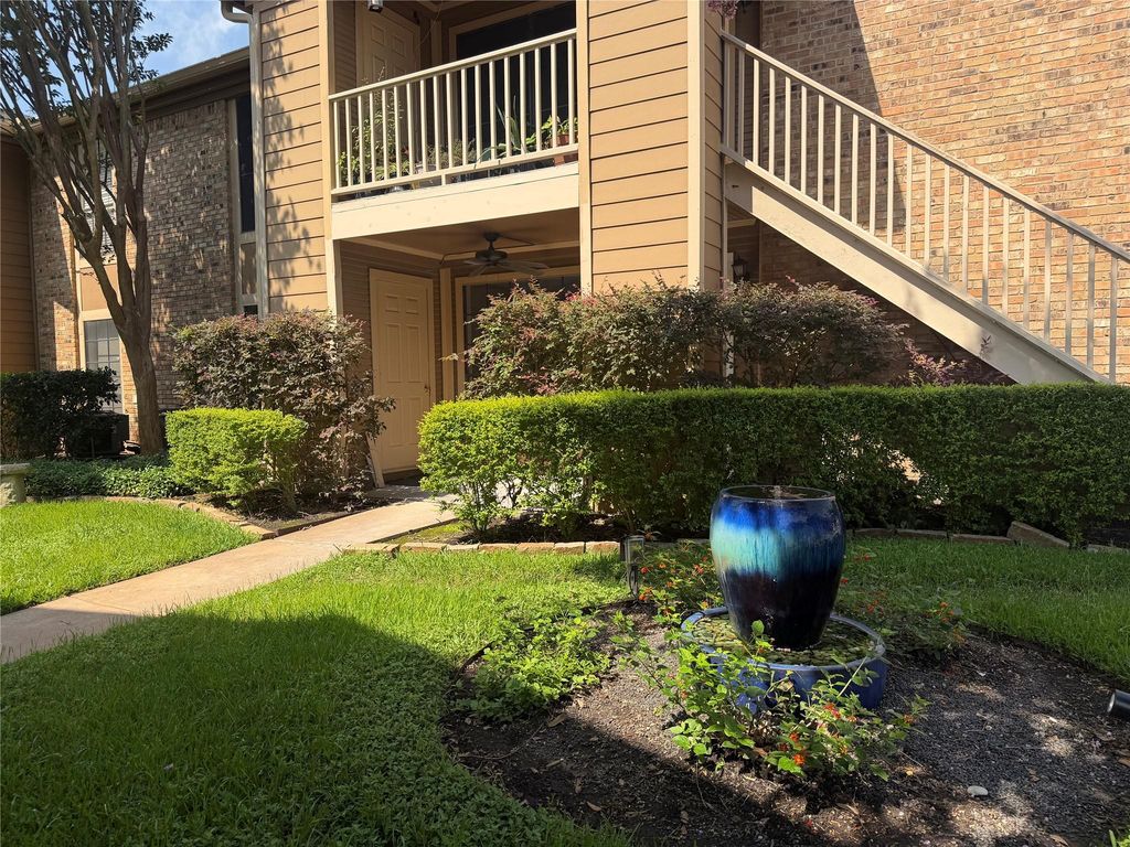 1311 Antoine Drive 219, Houston, TX 77055