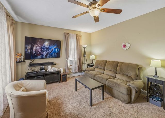 28 Gardner Street, Pawtucket, RI 02861