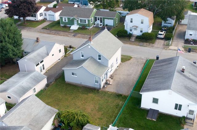 28 Gardner Street, Pawtucket, RI 02861