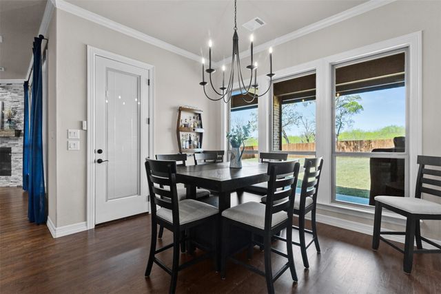 1214 Woodside Drive, Mansfield, TX 76063