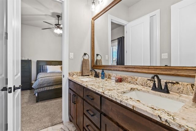 1214 Woodside Drive, Mansfield, TX 76063