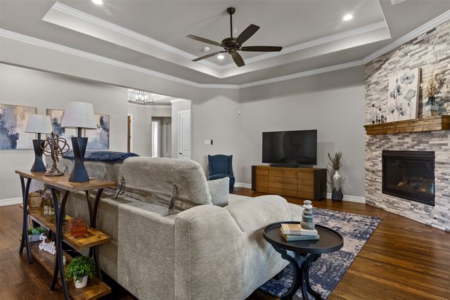 1214 Woodside Drive, Mansfield, TX 76063