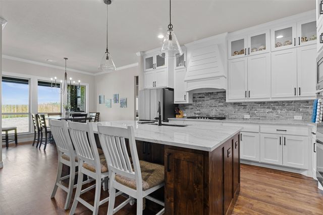 1214 Woodside Drive, Mansfield, TX 76063