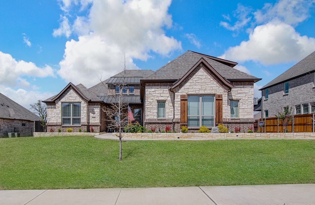 1214 Woodside Drive, Mansfield, TX 76063