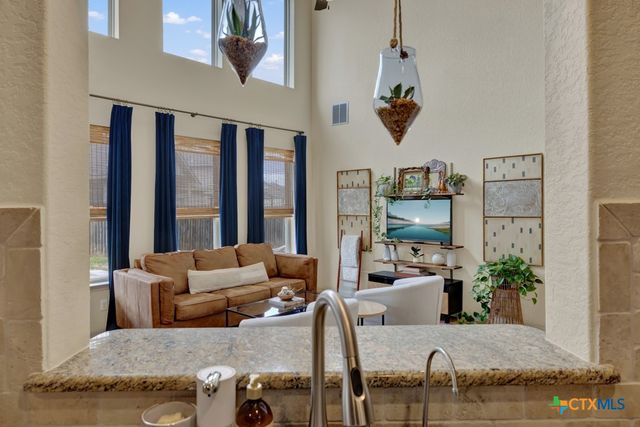 790 Stratus Path, New Braunfels, TX 78130