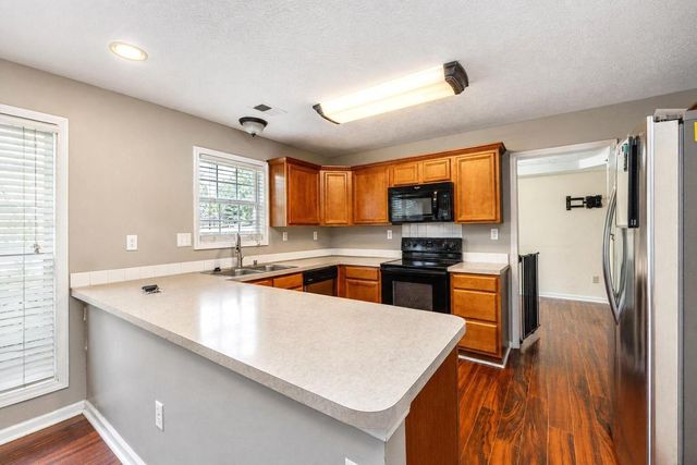 125 Old Post Road, Paris, KY 40361