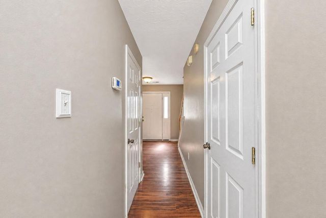 125 Old Post Road, Paris, KY 40361