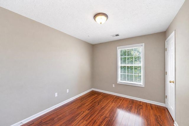 125 Old Post Road, Paris, KY 40361