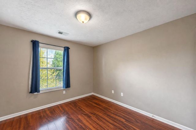 125 Old Post Road, Paris, KY 40361