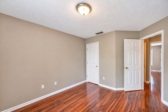 125 Old Post Road, Paris, KY 40361