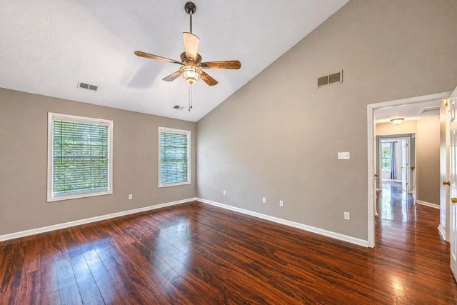 125 Old Post Road, Paris, KY 40361