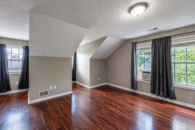 125 Old Post Road, Paris, KY 40361