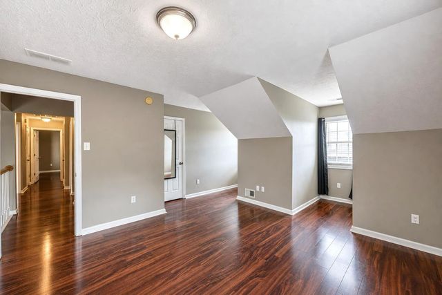 125 Old Post Road, Paris, KY 40361
