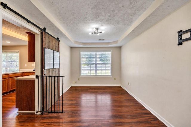 125 Old Post Road, Paris, KY 40361