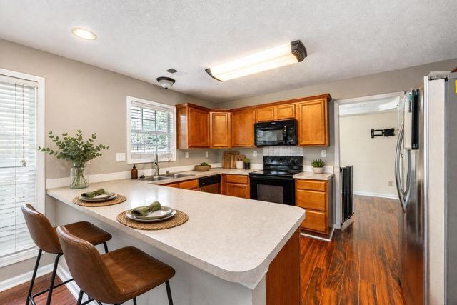 125 Old Post Road, Paris, KY 40361